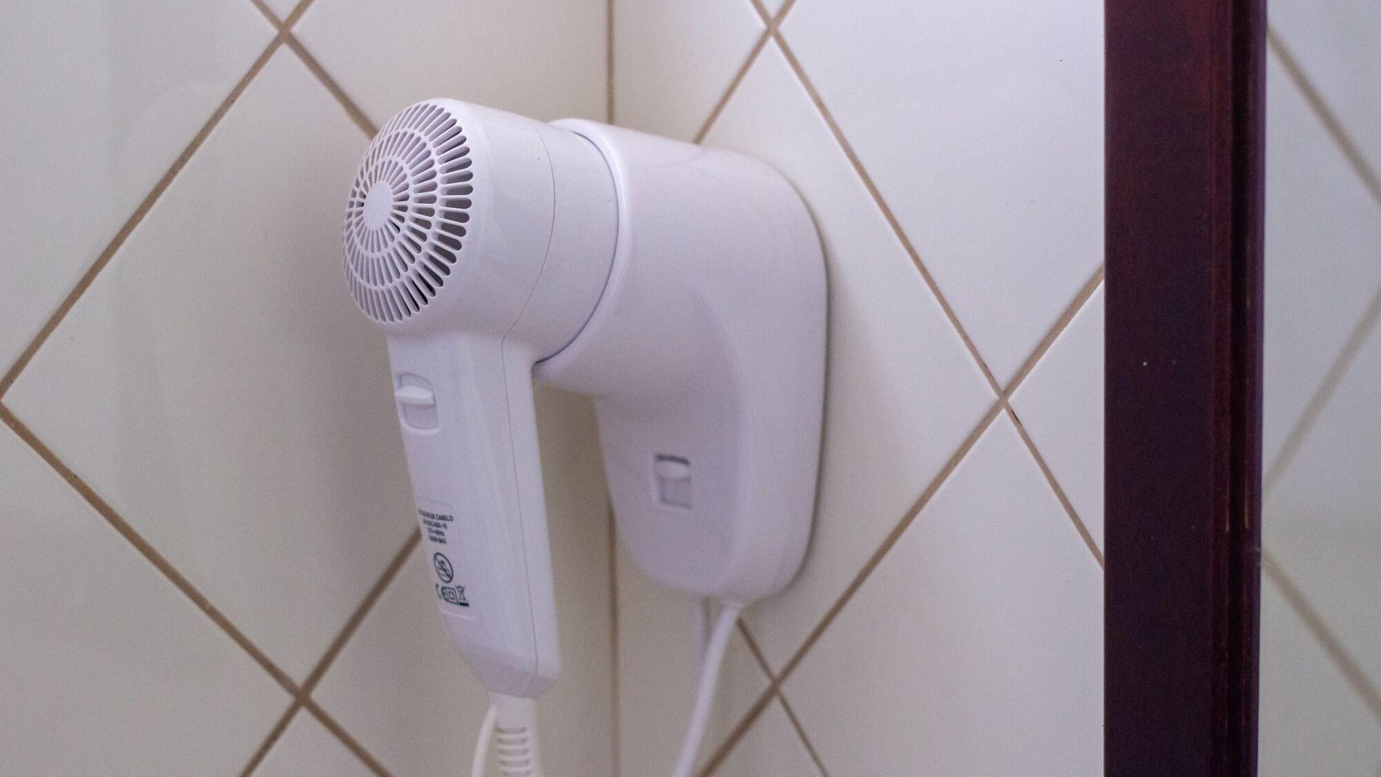 Hotel Deville Express Cascavel カスカヴェウ エクステリア 写真
