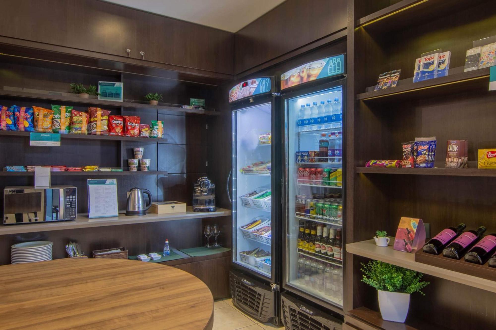 Hotel Deville Express Cascavel カスカヴェウ エクステリア 写真